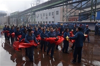 龙钢公司女职委环绕中间庆“三八”