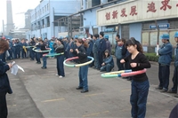 龙钢公司女职委环绕中间庆“三八”